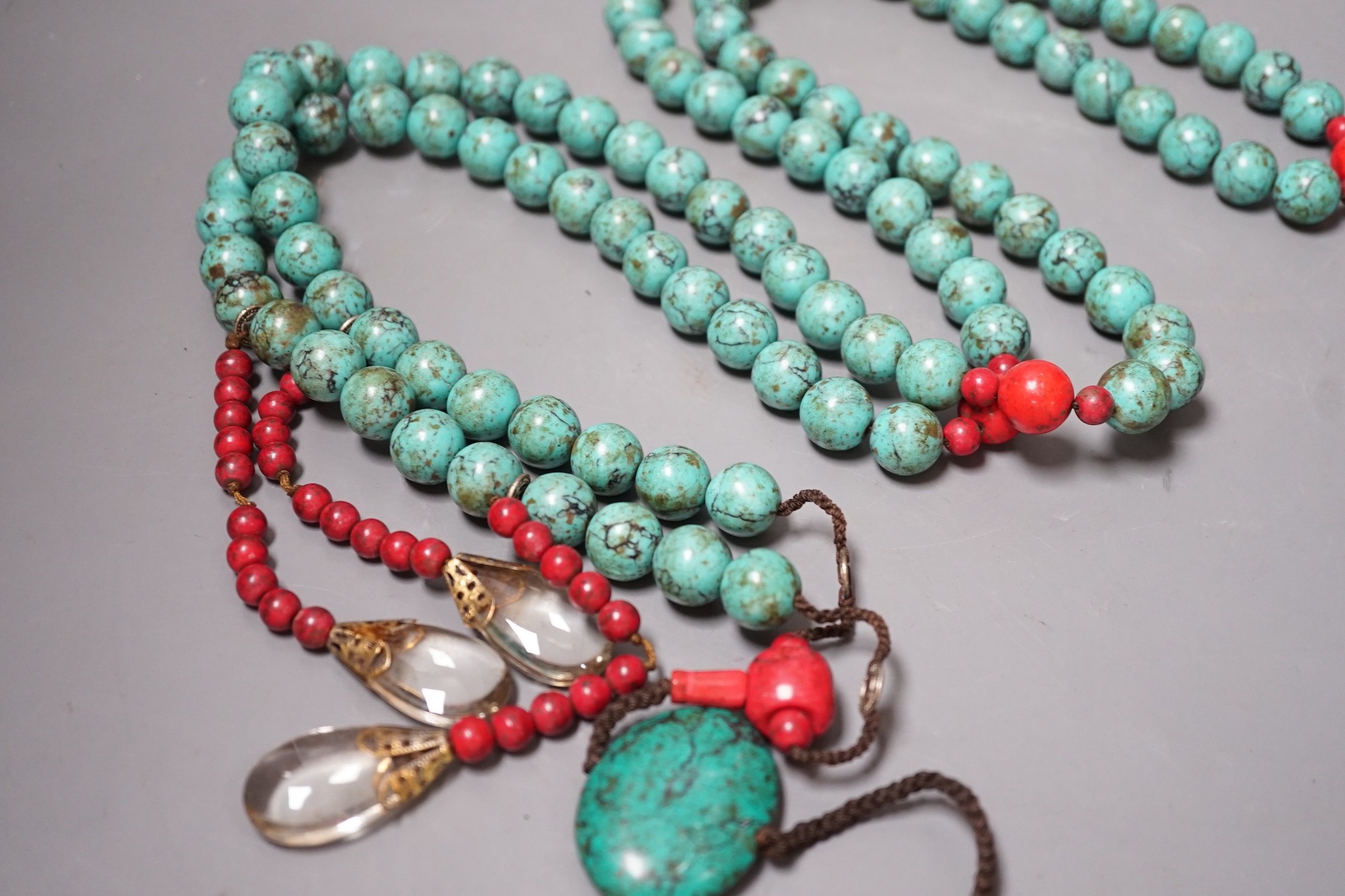 A Chinese turquoise mandarin court style necklace